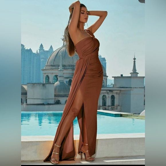 One Shoulder Wrap  Dress - Picture 3 of 4